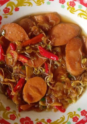 Foto resep Oseng Kecambah Sosis Pedas
