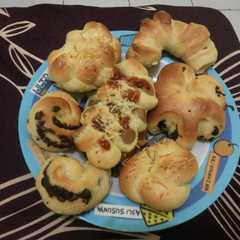 A picture of roti manis.