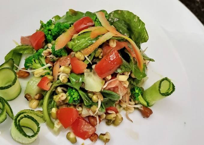 Step-by-Step Guide to Make Homemade Baby spinach salad