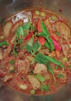 รูปของ JJ.3 แกงคั่วหมู 🌿🌶️🧄🫚🐖