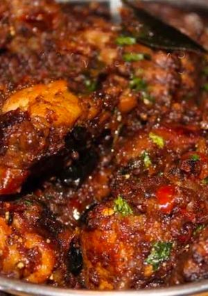 A picture of Kerala Style Pepper chicken.