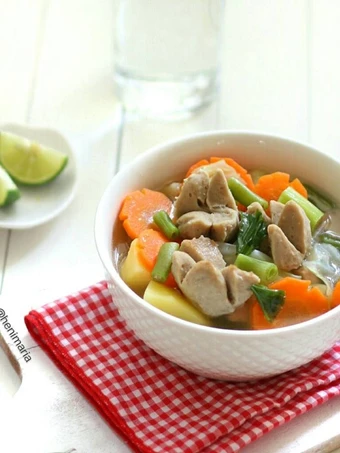 Cara Mudah Membikin Resep Sop Bakso Pelangi yang Uenak Anti Ribet, Mantap Sekali
