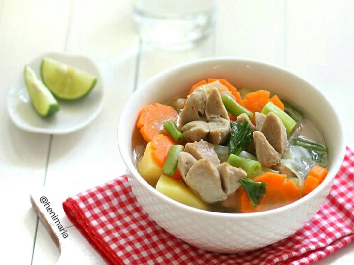Cara Mudah Membikin Resep Sop Bakso Pelangi yang Uenak Anti Ribet, Mantap Sekali