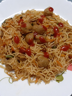 সয়া চাউমিন(soya chow mein recipe in Bengali) রেসিপির প্রধান ছবি