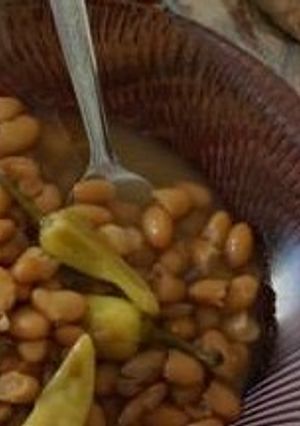 Una foto de Dulce de frijol y chile güero