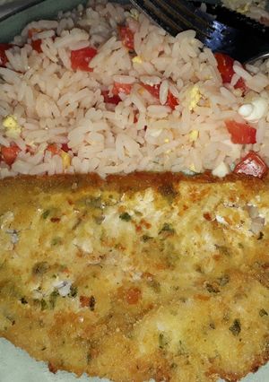Una foto de Milanesa de filet con ensalada