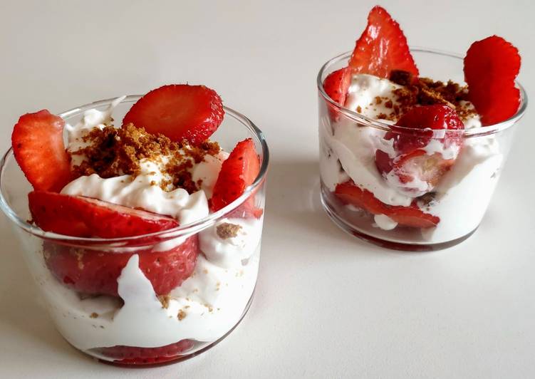 Tiramisu aux fraises (vegan)