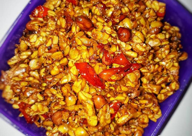 Orek tempe (kering tempe) bumbu iris