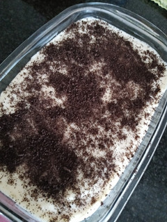 Una foto de Cheesecake de oreo y chocolate blanco