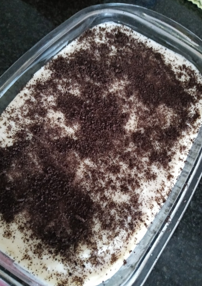 Una foto de Cheesecake de oreo y chocolate blanco