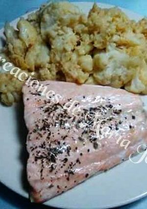 Foto principal de Salmón con albahaca al vapor