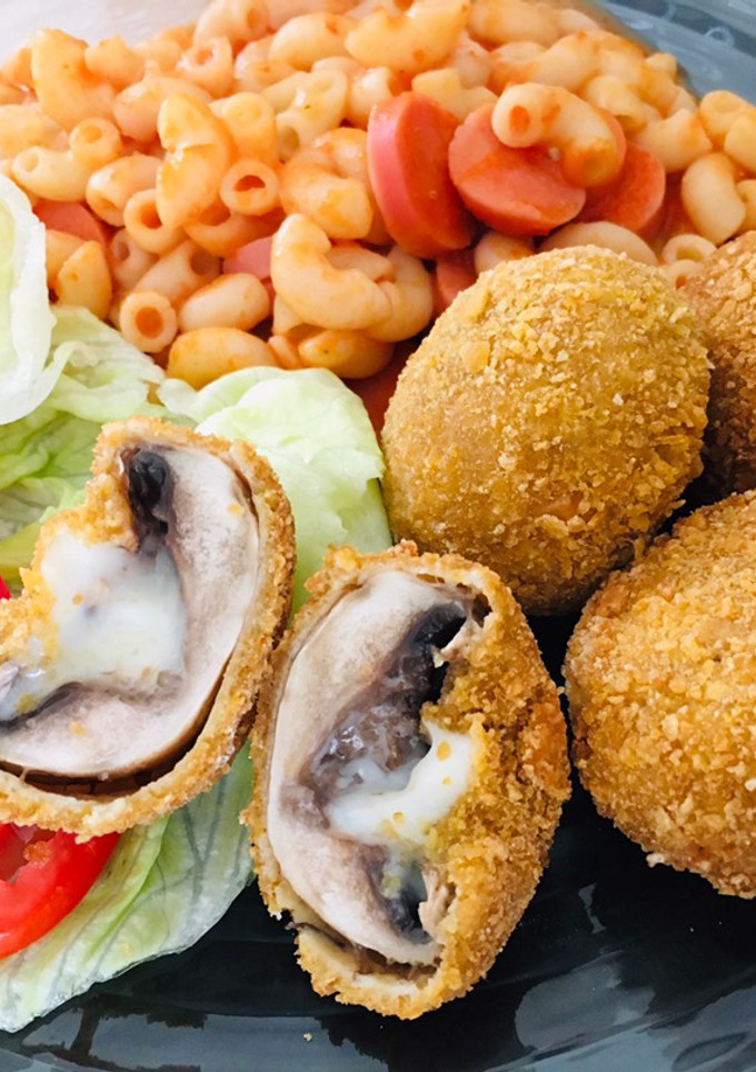 Una foto de 🇲🇽🍄Champiñones rellenos 🇲🇽