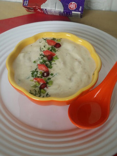 A picture of Creamy potato soup.