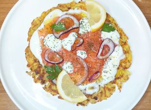Une photo de Rosti à la crème et au saumon