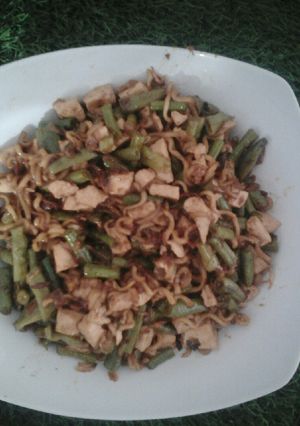 Foto resep Oseng kacang sedaap mie ayam + tahu mentah