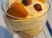 Une photo de biscuit à la crème fleurette