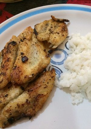 Una foto de Sabanitas de pescado fritas en su misma grasa