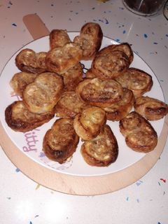 Una foto de Palmeritas de atún y nueces
