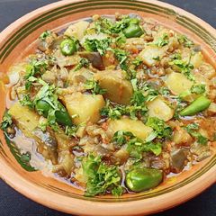 A picture of Aloo Bengun 🧡💛.