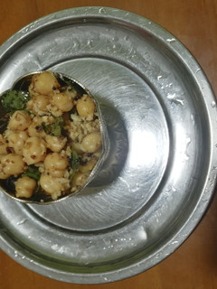 சுவையான கொண்டைகடலை சுண்டல் (Kondakadalai sundal recipe in tamil) செய்முறை முக்கிய புகைப்படம்