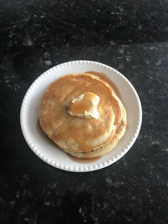 Una foto de Pancakes fáciles para un domingo perezoso!