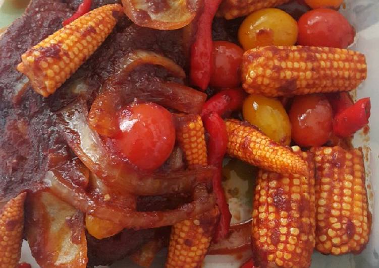 Cara Gampang Menyiapkan Ikan Tenggiri masak bumbu bali dengan tomat cheri, Lezat Sekali