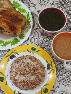 صورة لوصفة ملوخية خضراء مع ارز بالشعيرية