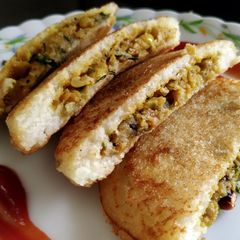 A picture of Aloo Tikki pancake.