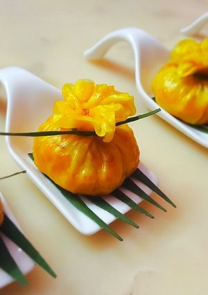 A picture of Mango Dumpling.