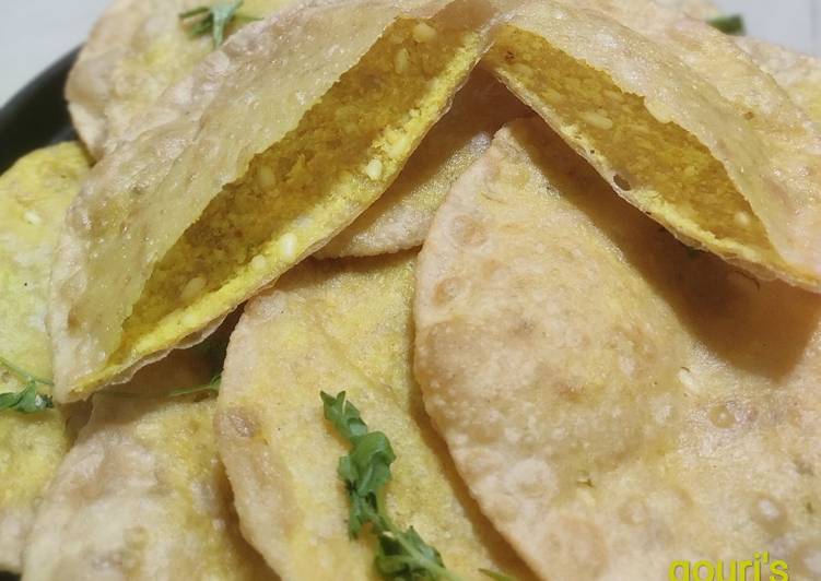 Steps to Prepare Award-winning Urad Dal stuff Puri radhavallavi in Bengali