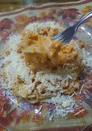 Una foto de Pasta con salsa de calabaza
