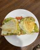 Bánh mì bơ trứng opla. Eat clean