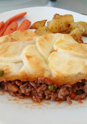 A picture of Minced beef cobbler.