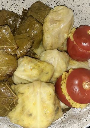 عکسی از دستور دلمه کلم و برگ مو بروجردی