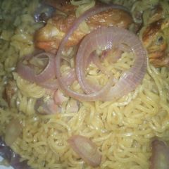 A picture of Onions indo mie.