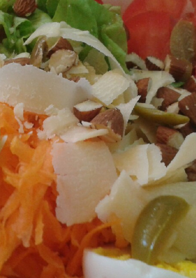 Una foto de Ensalada multicolor: super sana y nutritiva