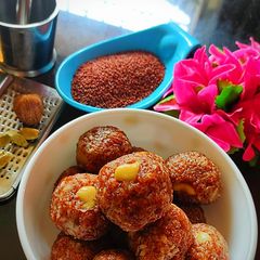 A picture of Aliv Laddu.
