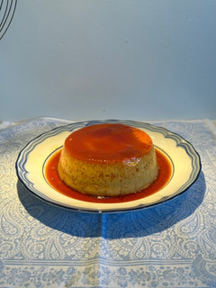 Una foto de Flan de huevos y leche de coco