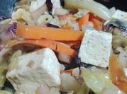 Una foto de ensalada de nabo