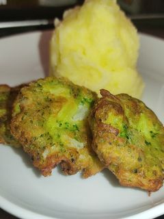 Brokkoli-karfiol fasírt recept fotója