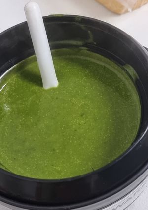 A picture of Spinach soup.