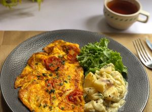 Foto resep Omelet mit Käse und Tomaten (Telur Dadar Keju & Tomat) ala Jerman 🇩🇪