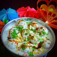 A picture of Farali Dahi Vada.
