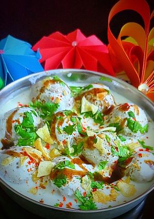 A picture of Farali Dahi Vada.