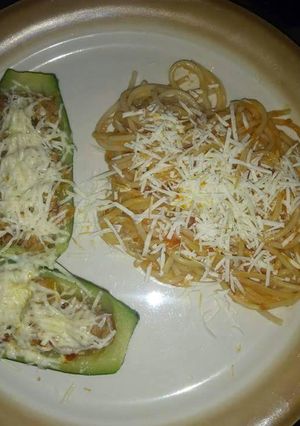 Una foto de Calabacitas rellenas de atún a la mexicana