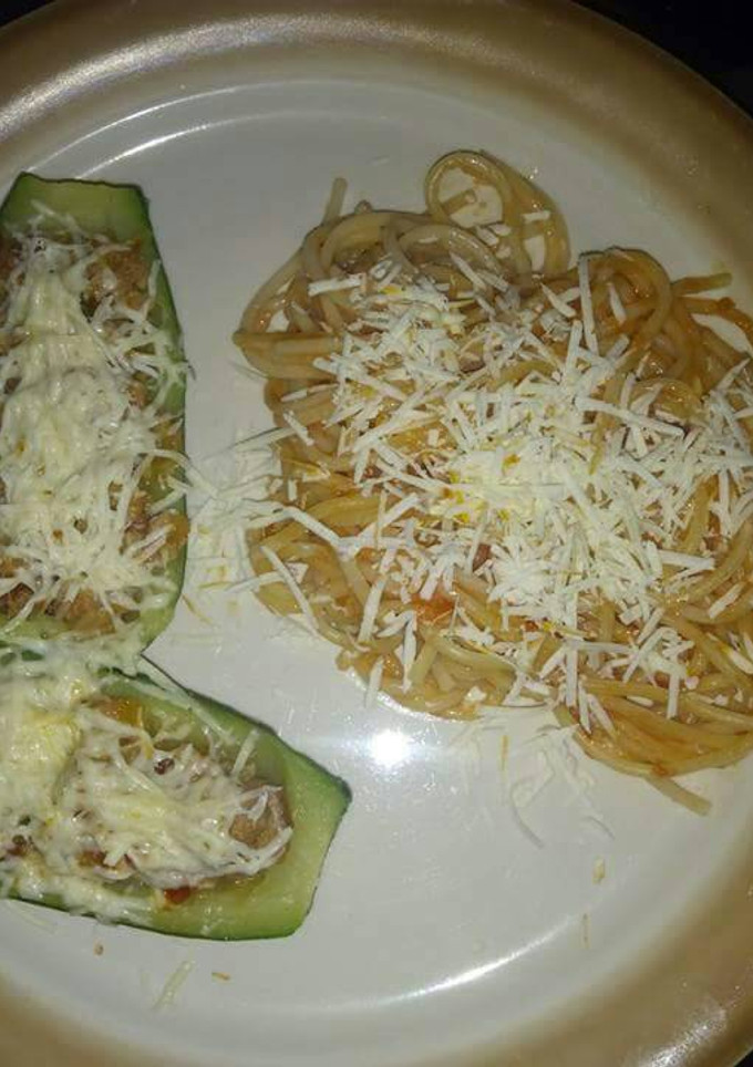 Una foto de Calabacitas rellenas de atún a la mexicana