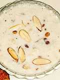 Phool makhane ki kheer