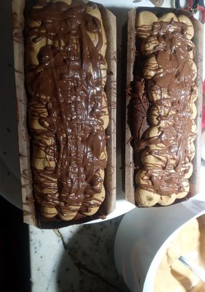 Una foto de Budín de chocolate con crema de café