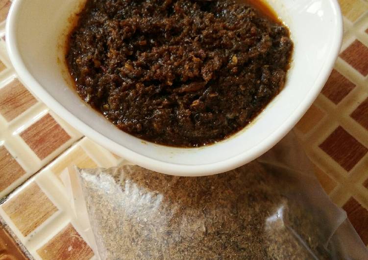 Bagaimana Menyiapkan Sambal roa maknyusss yang Enak Banget