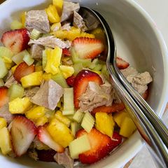 A picture of Fruity Tuna Salad.